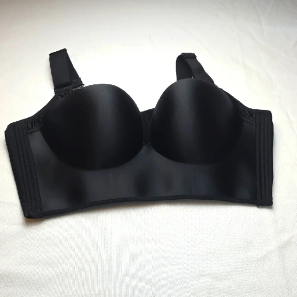 Women's Intimate Shapewear Bra Black Plunging Boning Textured Inside Sz‎ 42 EUC